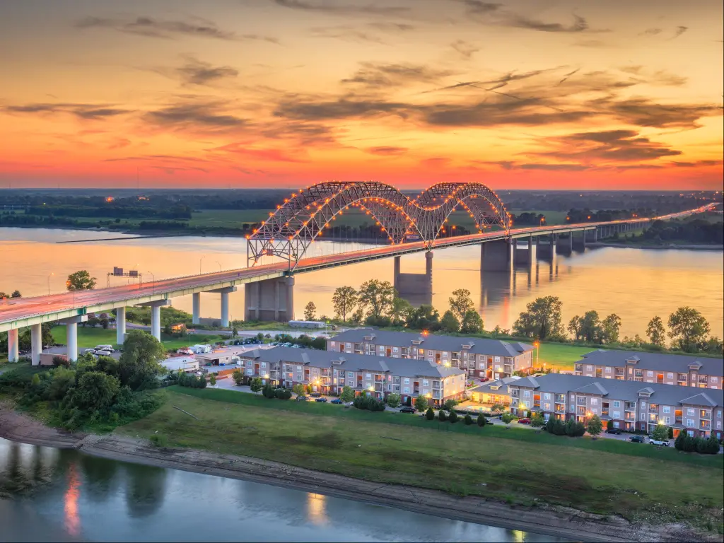 Hernando de Soto Bridge in Memphis during a cloudy sunset