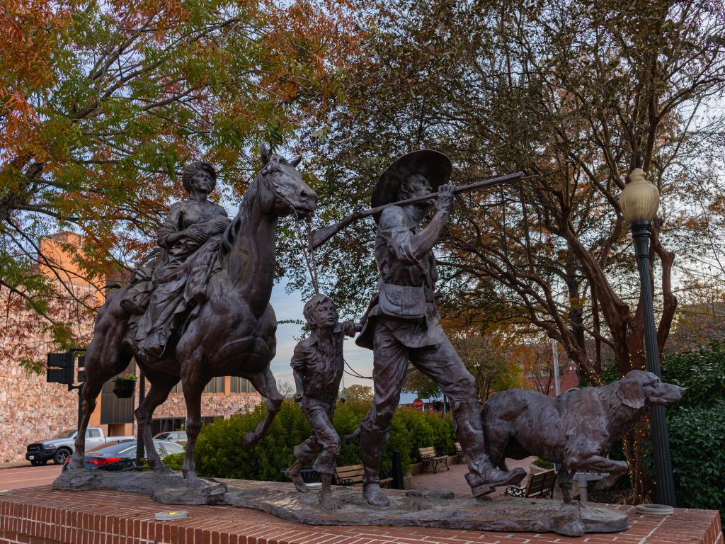 The Gateway statue by Michael Boyett, honoring the first settlers of Texas