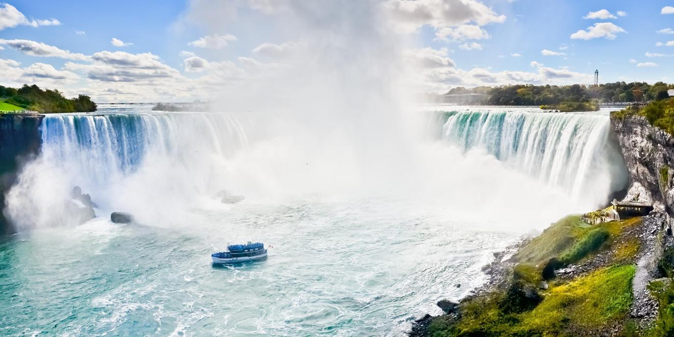 Road trip from Toronto to Niagara Falls