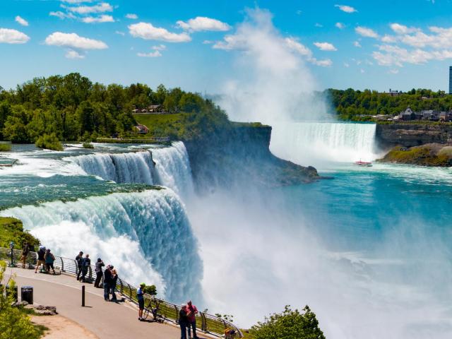 Niagara falls in the summer