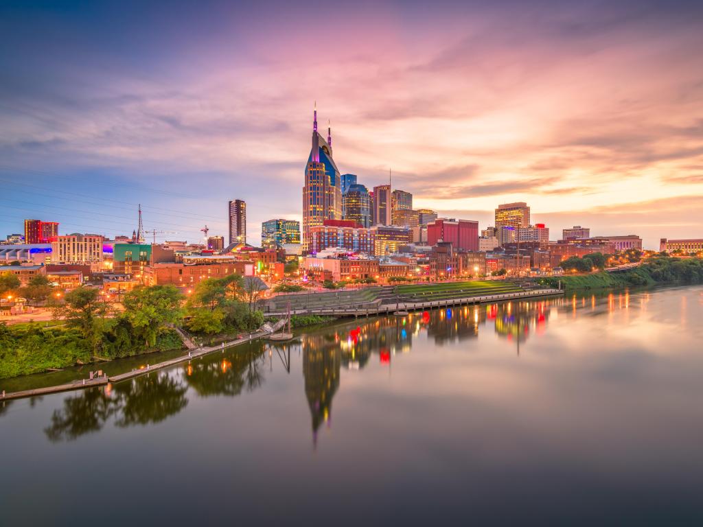 Nashville, Tennessee, USA downtown cityscape at dusk.