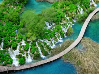 Croatia road trip pis stop at Plitvice Lakes National Park