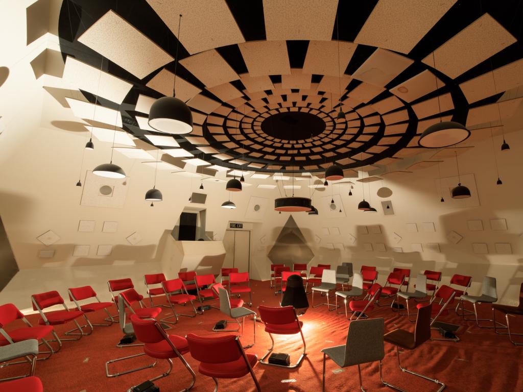 The Audium experience in San Francisco with sound sculptures played on 176 speakers