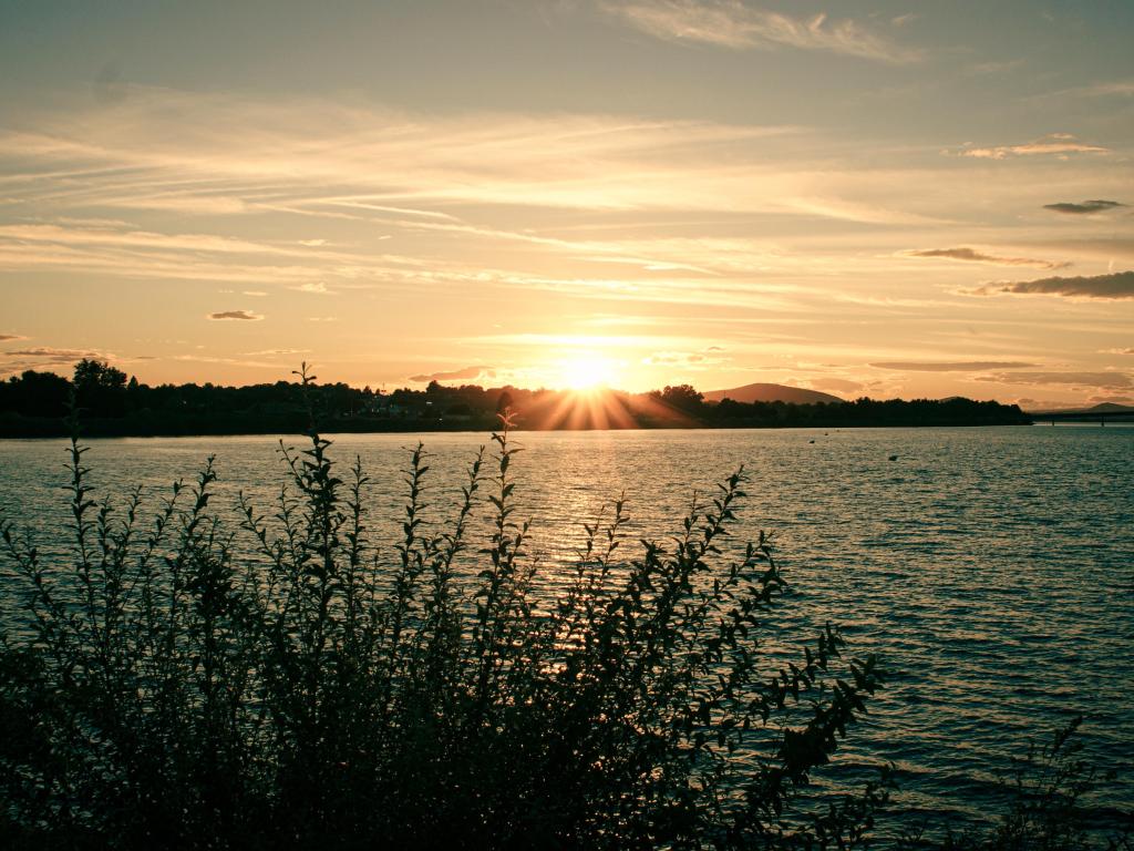 Sunset on Columbia river in Washington State