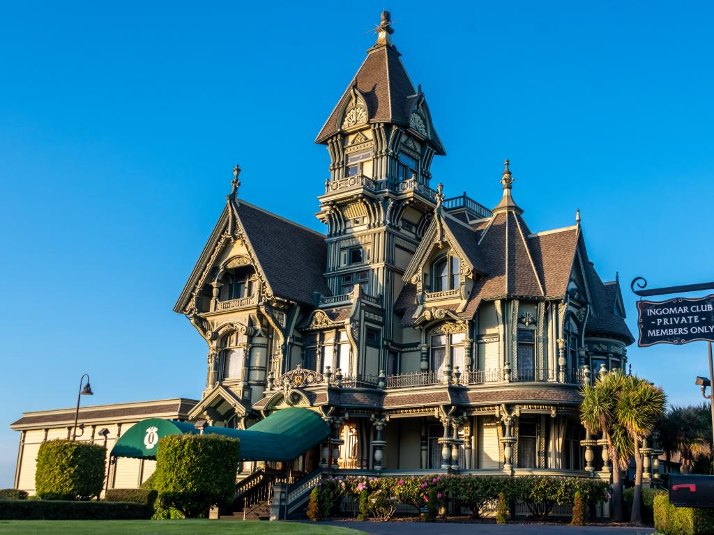 The Victorian house of Eureka, the Carson Mansion in a clear sunny blue sky.