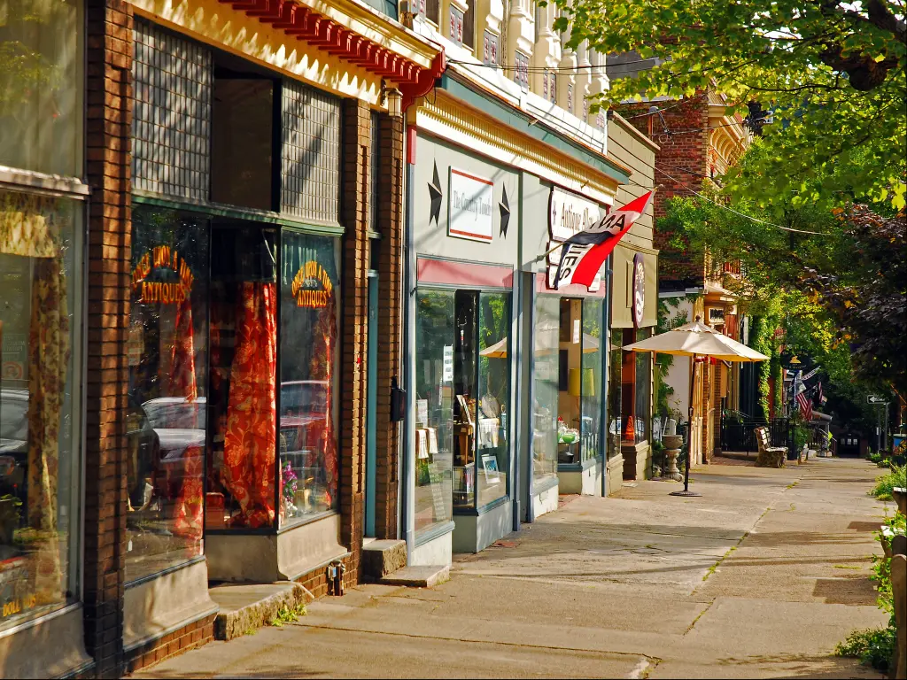 Boutiques and independent stores in Cold Spring, NY