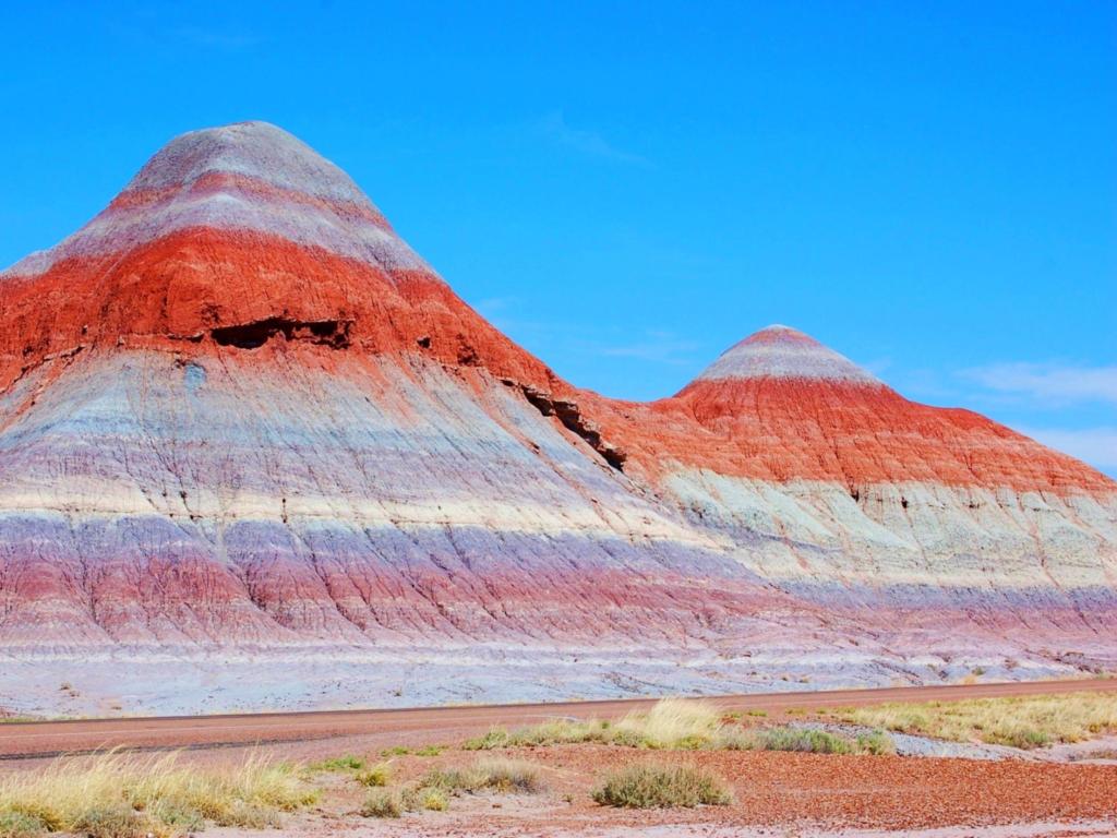Striking colorful rockfaces at Painted Desert, Arizona