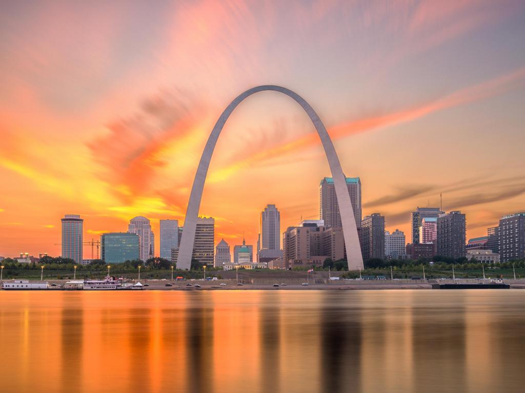 St. Louis, Missouri, USA downtown cityscape on the river at dusk.